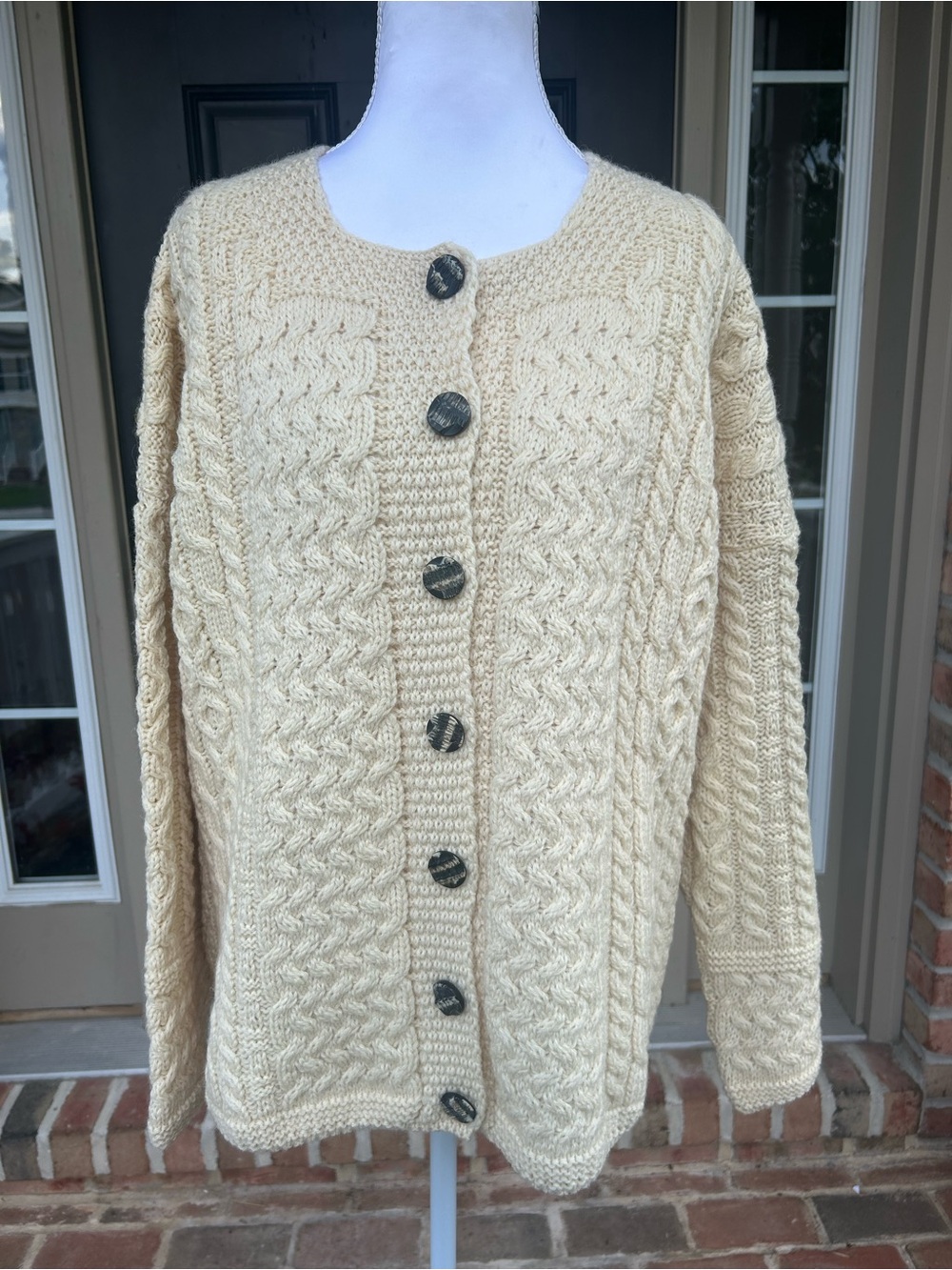 Carraig Donn Pure New Wool Irish Aran Cardigan Fisherman Sweater L